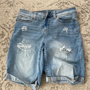 Time and tru blue shorts